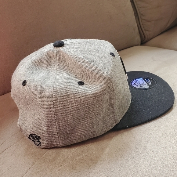 NWOT HOZO Cynical Rabbit Free Size Snapback In Gray - Picture 5 of 13